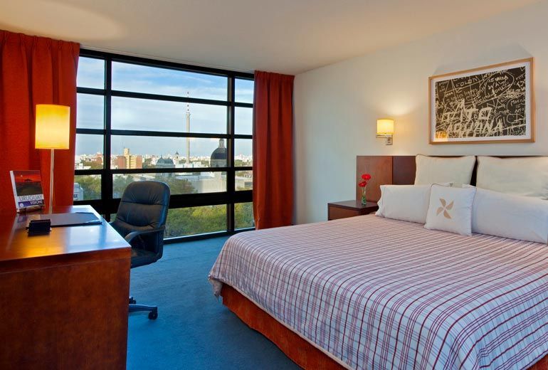 Four Points By Sheraton Montevideo Exterior photo