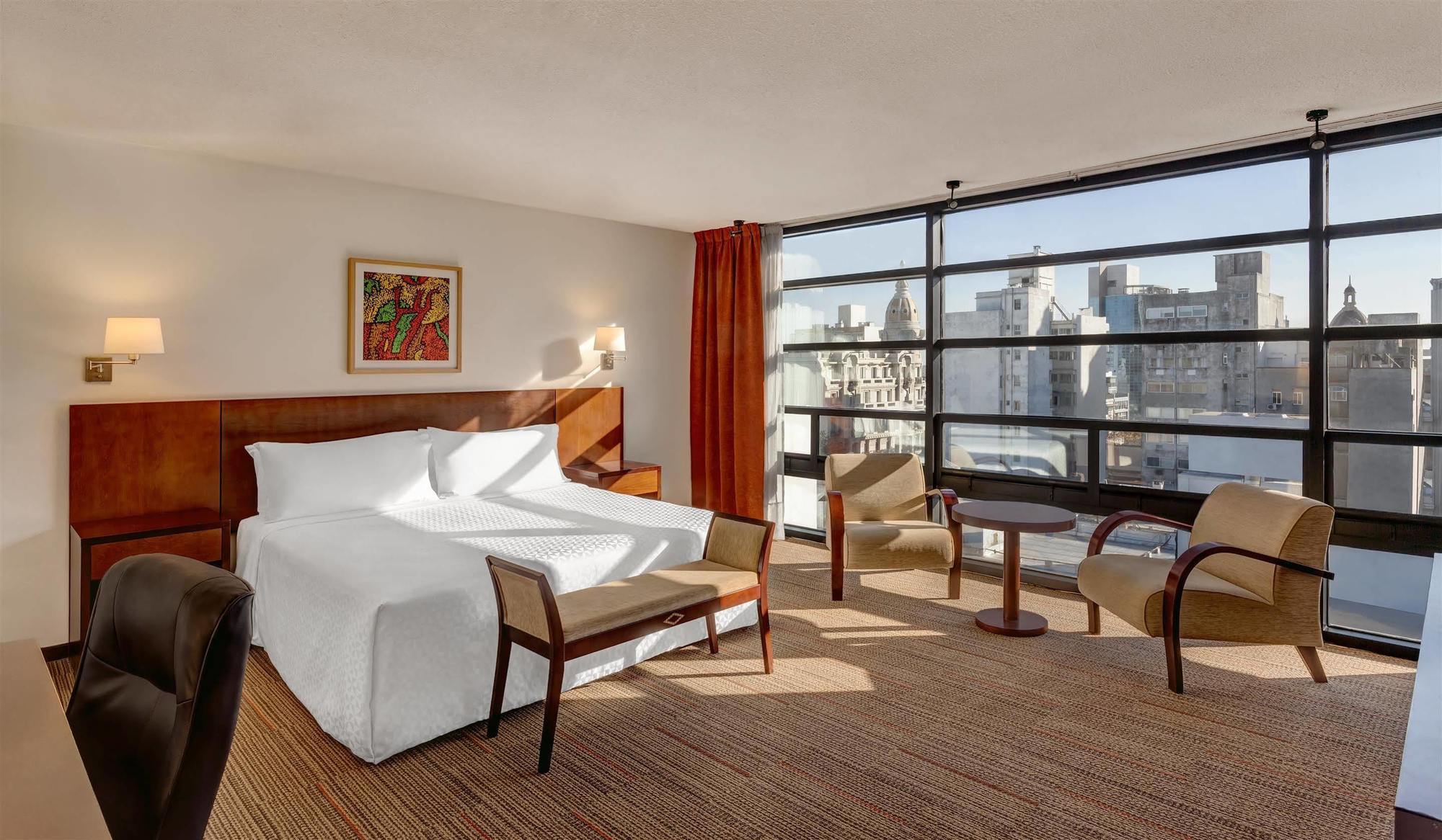 Four Points By Sheraton Montevideo Exterior photo