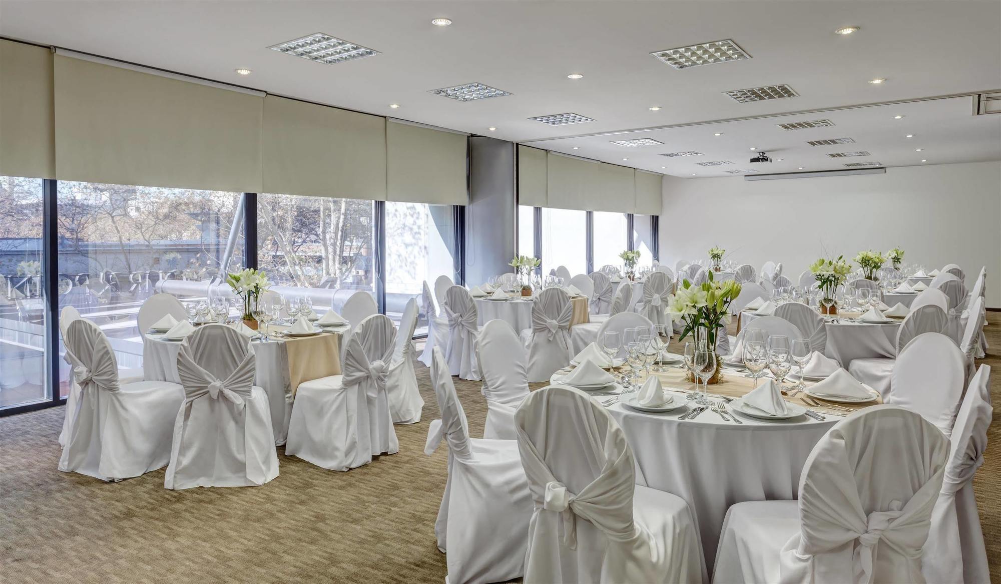 Four Points By Sheraton Montevideo Exterior photo