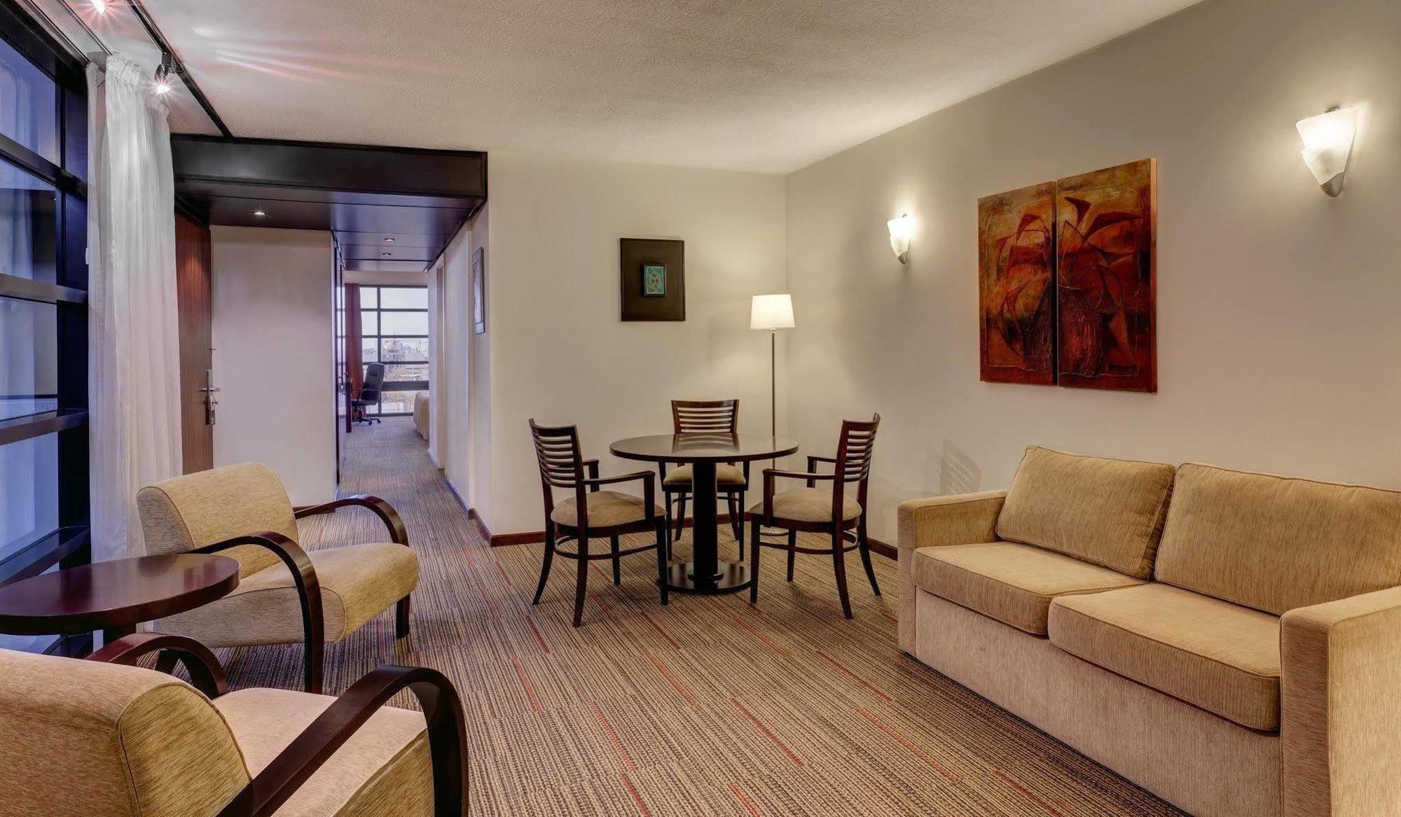 Four Points By Sheraton Montevideo Exterior photo