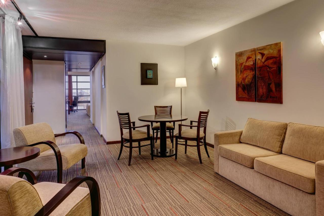 Four Points By Sheraton Montevideo Exterior photo